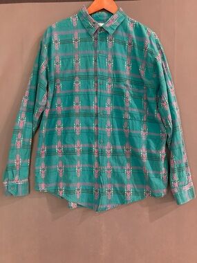 Vintage BODY OBJECTS Green Tribal Aztec Button Down